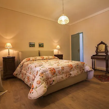 Alloggio per agriturismo Minaldo Dogliani